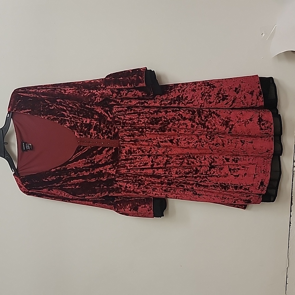 Torrid Dress Red Crushed Velvet Bell Sleeve Cosplay Goth Vamp 1X